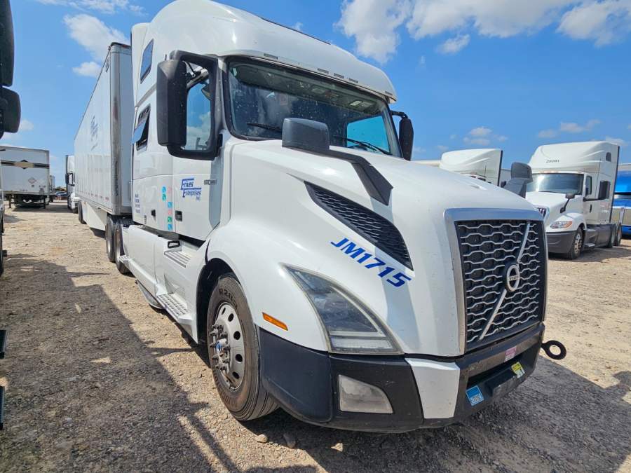 2020 Volvo Truck VNL