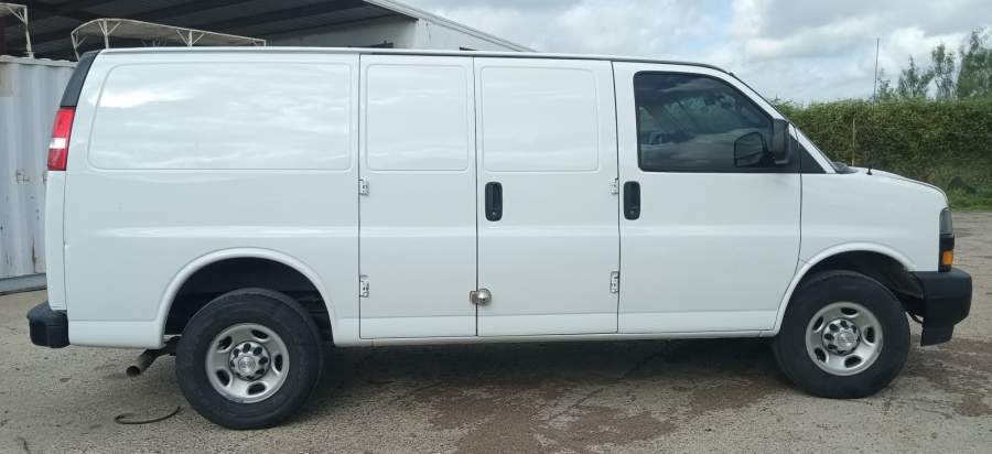 2021 Chevrolet Express 2500