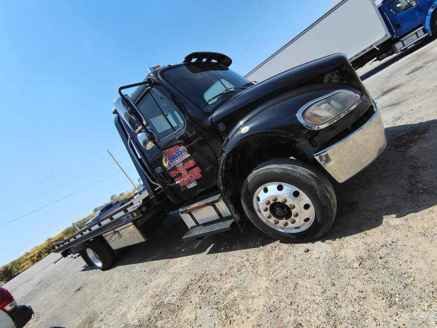 2020 Freightliner M2 106