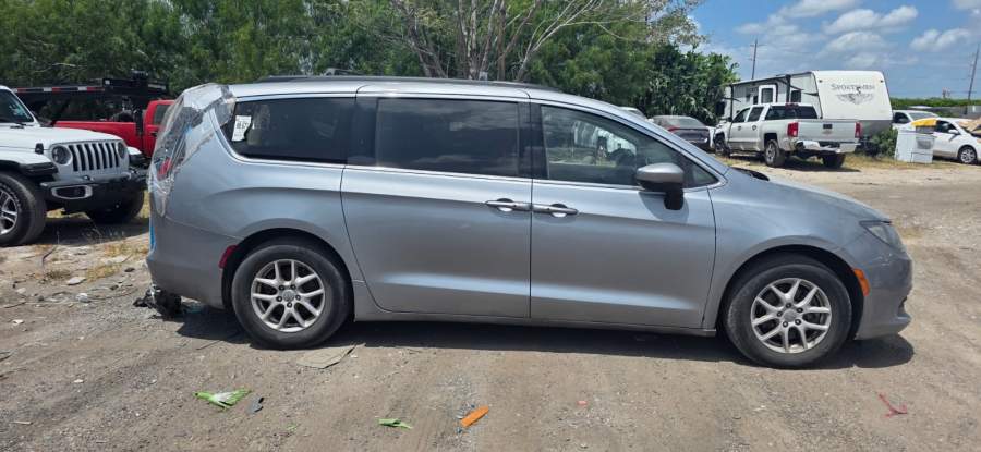 2020 Chrysler Voyager