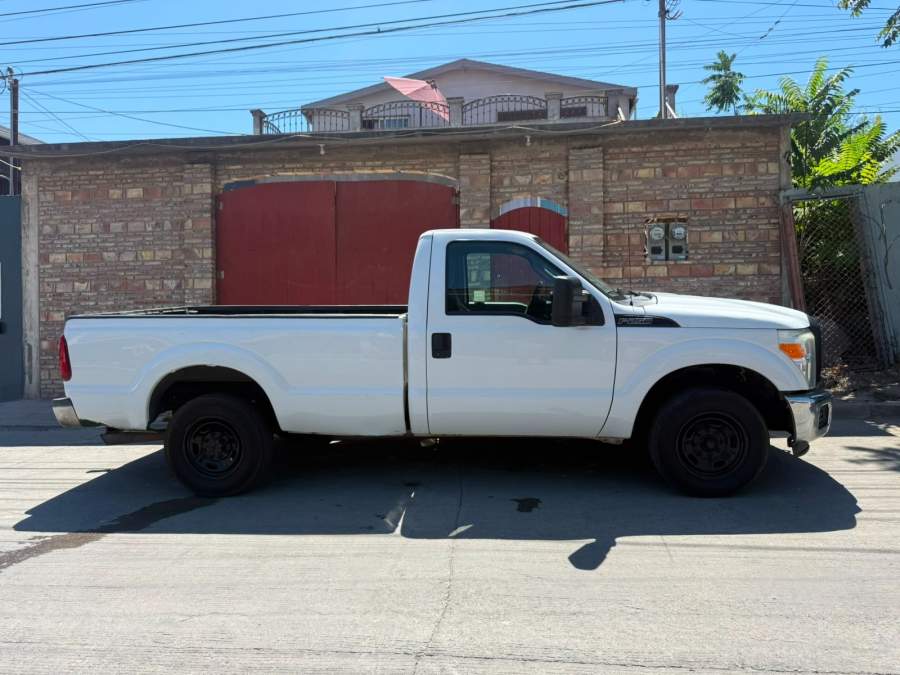 2016 Ford F-250 SUPER DUTY XL