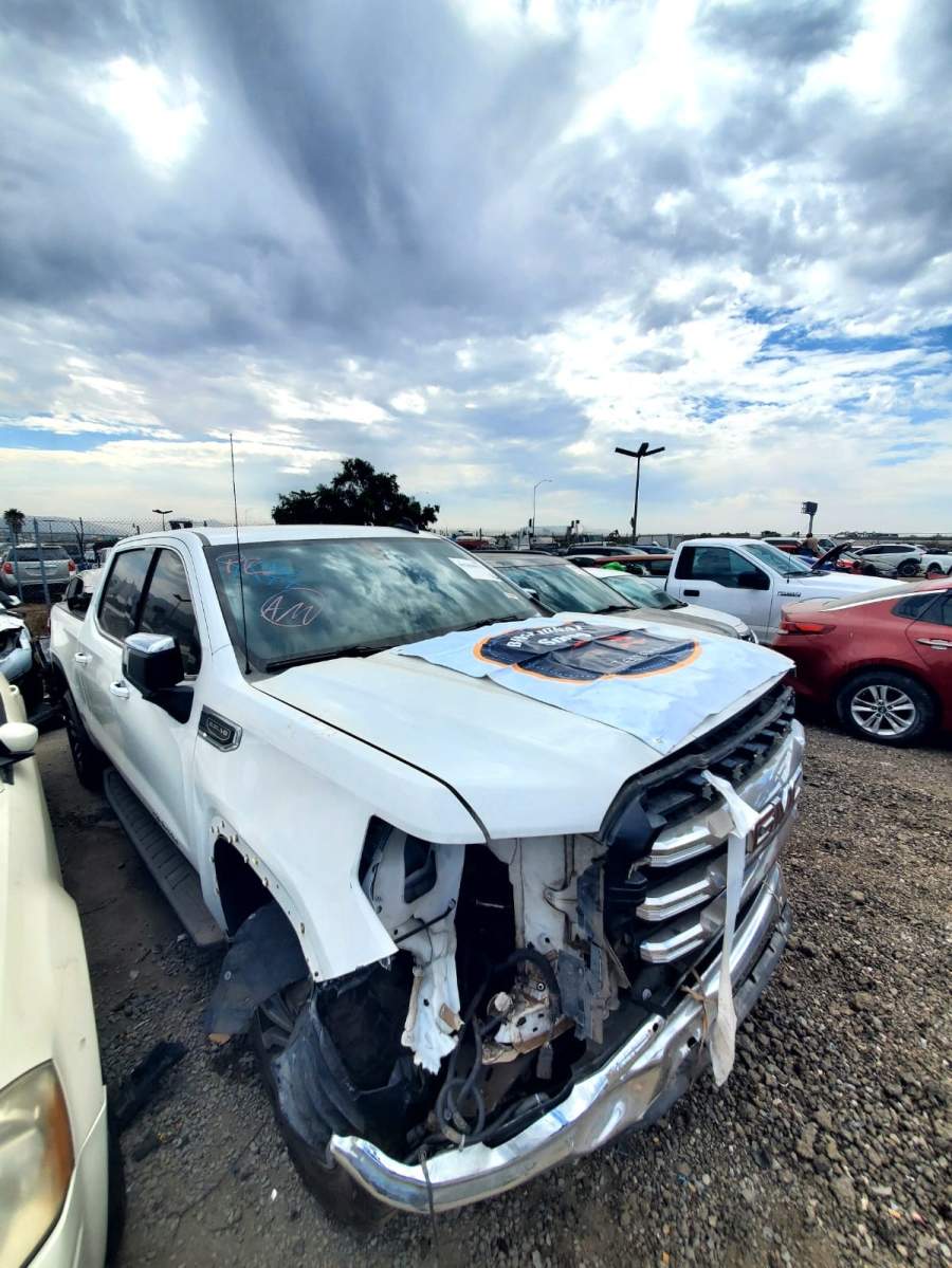 2020 GMC Sierra 1500  SLE