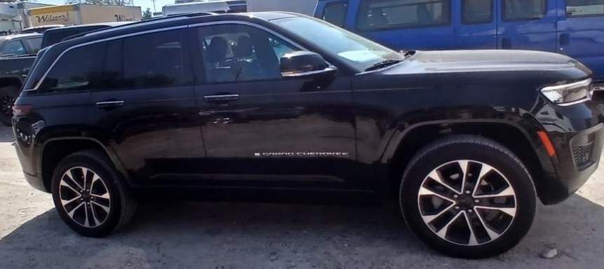 2022 Jeep Grand Cherokee Overland