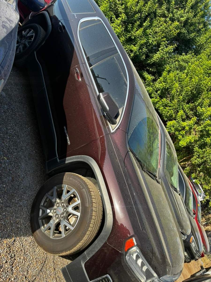 2020 GMC Acadia