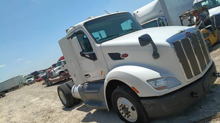 2016 Peterbilt 579
