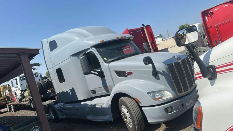 2021 Peterbilt 579