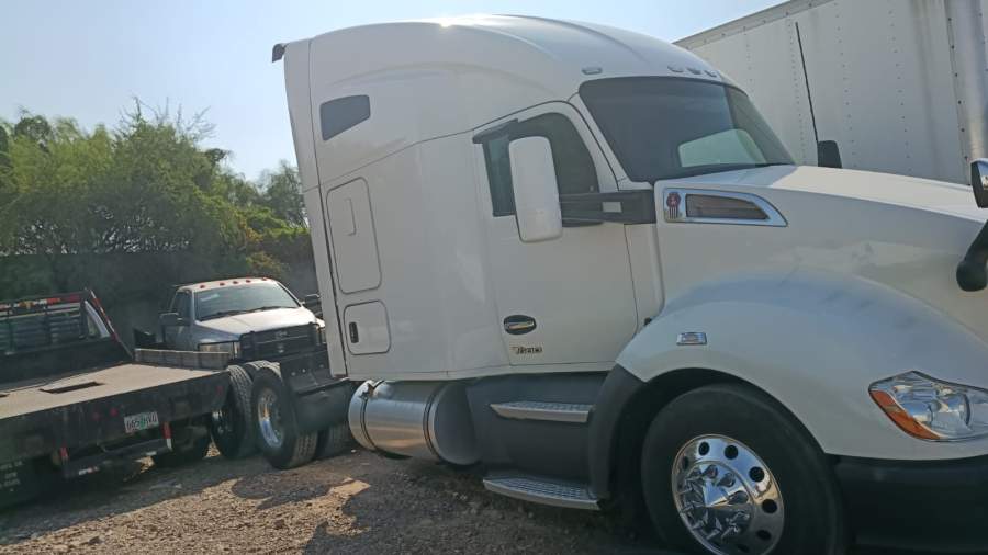 2022 Kenworth T680
