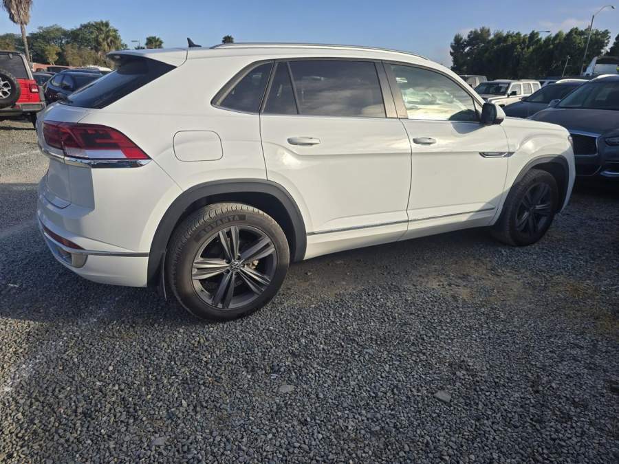 2021 Volkswagen Atlas Cross Sport V6 SE R-LINE