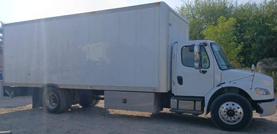 2019 Freightliner M2 106