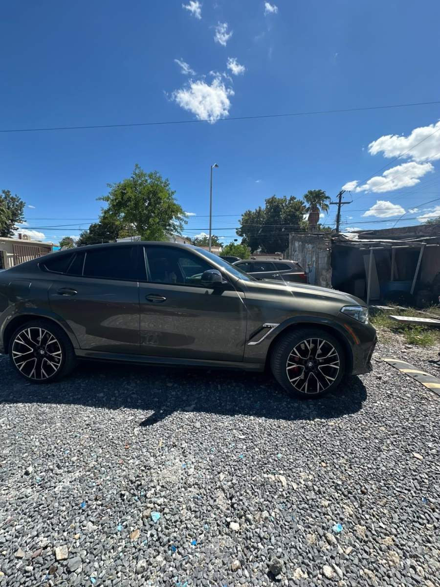 2022 BMW X6
