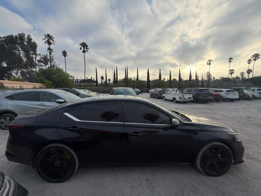 2020 Nissan Altima 2.5 SR