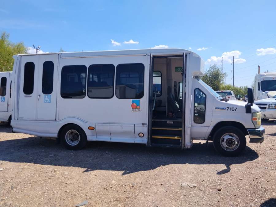 2015 Ford E-450 super duty