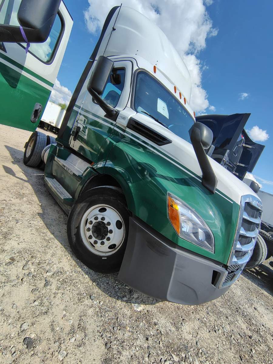 2019 Freightliner CASCADIA