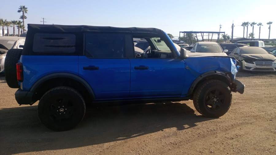 2021 Ford Bronco Base