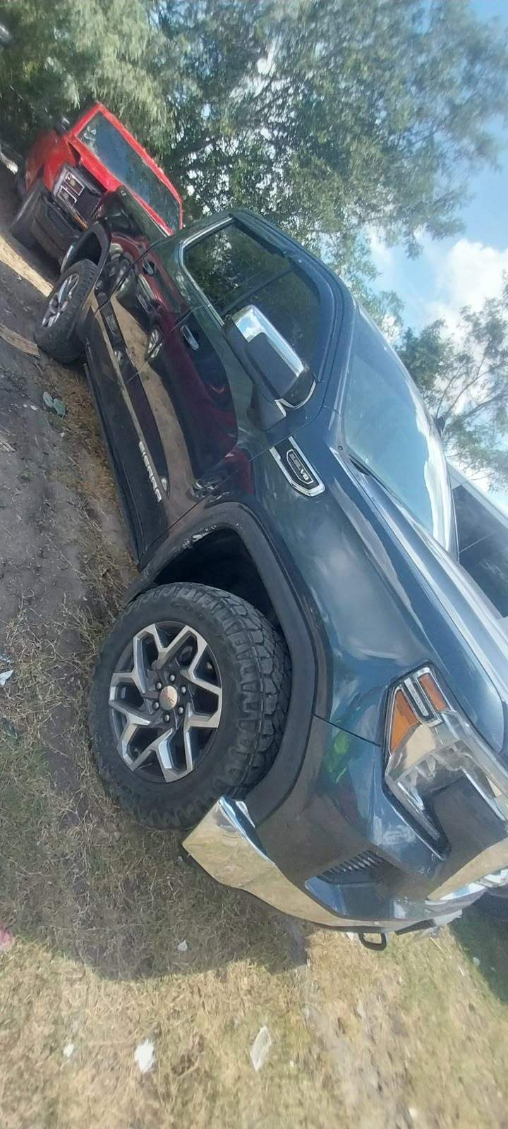 2019 GMC Sierra 1500  SLE