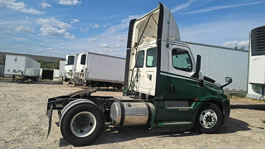 2019 Freightliner CASCADIA