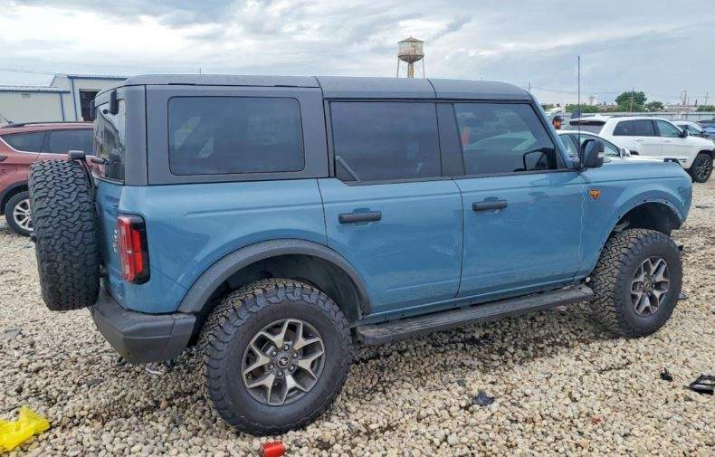 2021 Ford Bronco Base Advanced