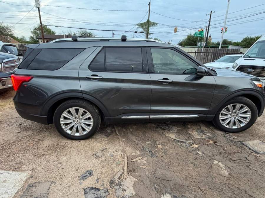2020 Ford Explorer
