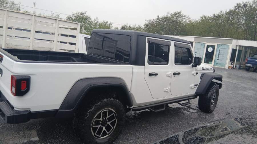 2020 Jeep Gladiator