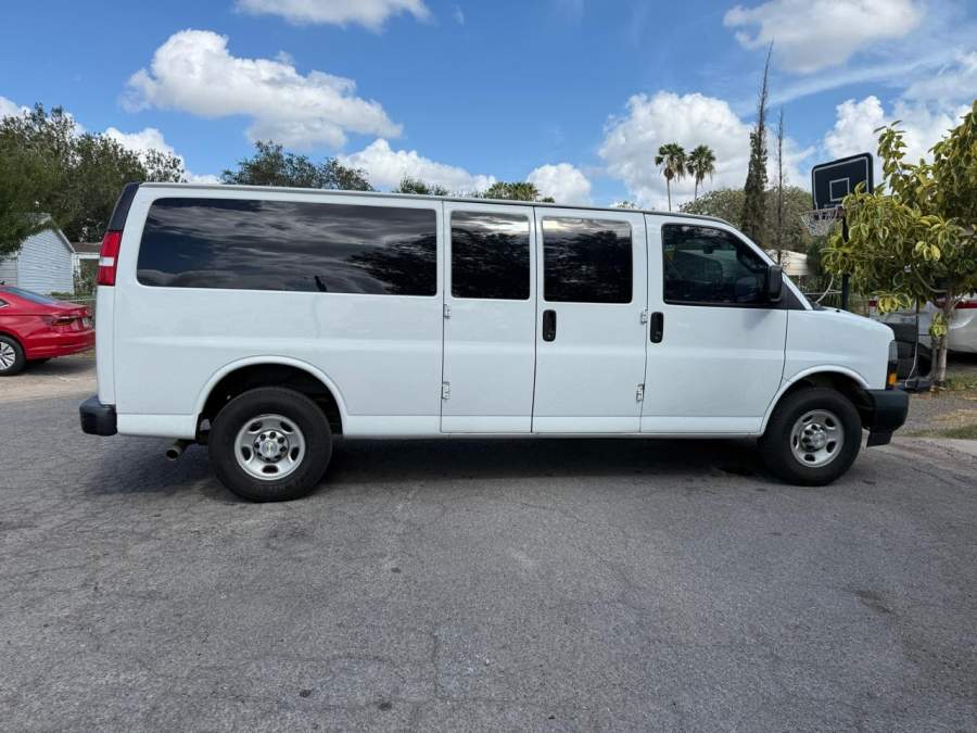 2020 Chevrolet Express  3500