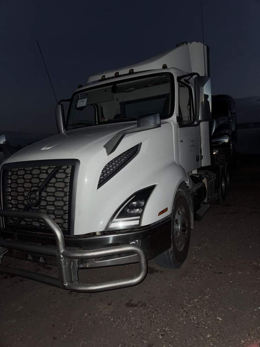 2020 Volvo Truck VNL