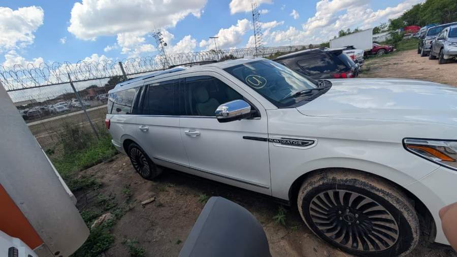 2021 Lincoln Navigator L Black Label