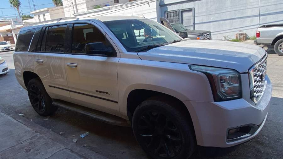2016 GMC Yukon
