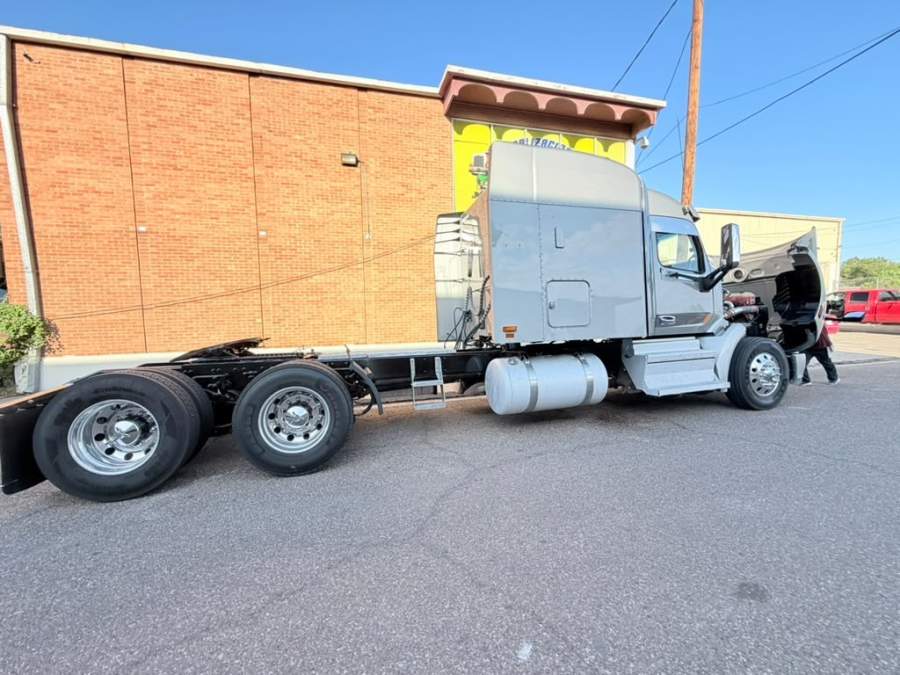 2020 Peterbilt 579