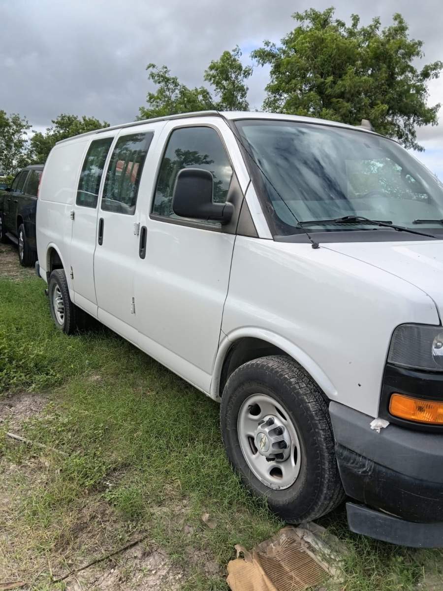 2020 Chevrolet Express 2500
