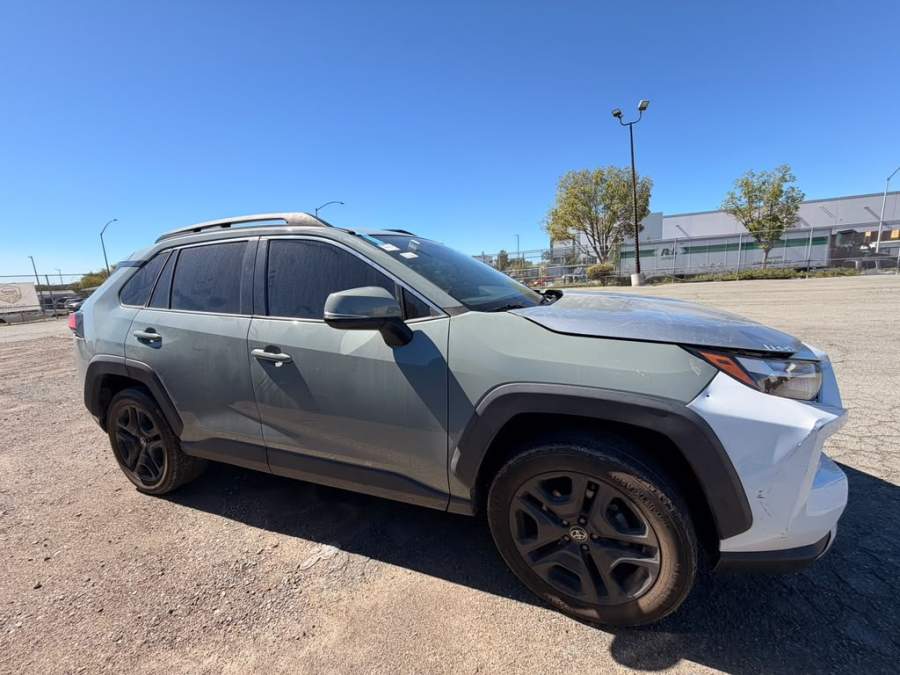 2022 Toyota Rav4 Adventure / TRD OFF-ROAD