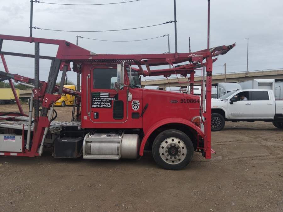 2016 Peterbilt 365