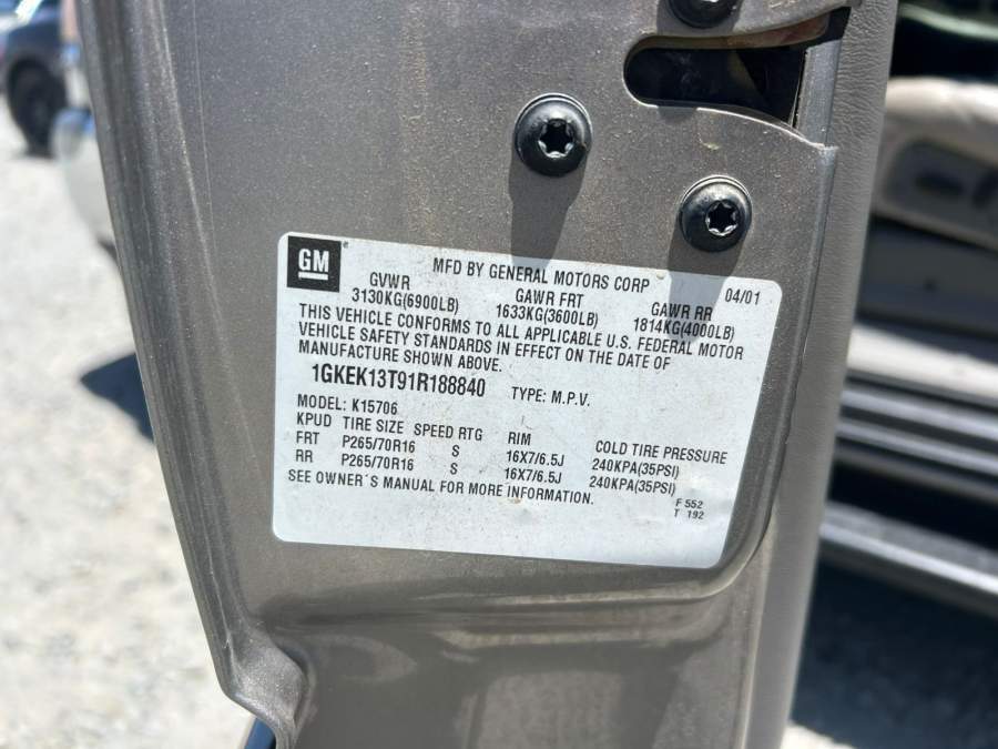 2001 GMC Yukon SLE
