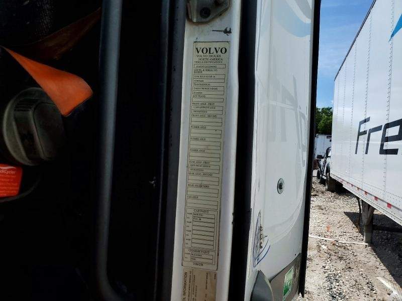 2016 Volvo Truck VNL