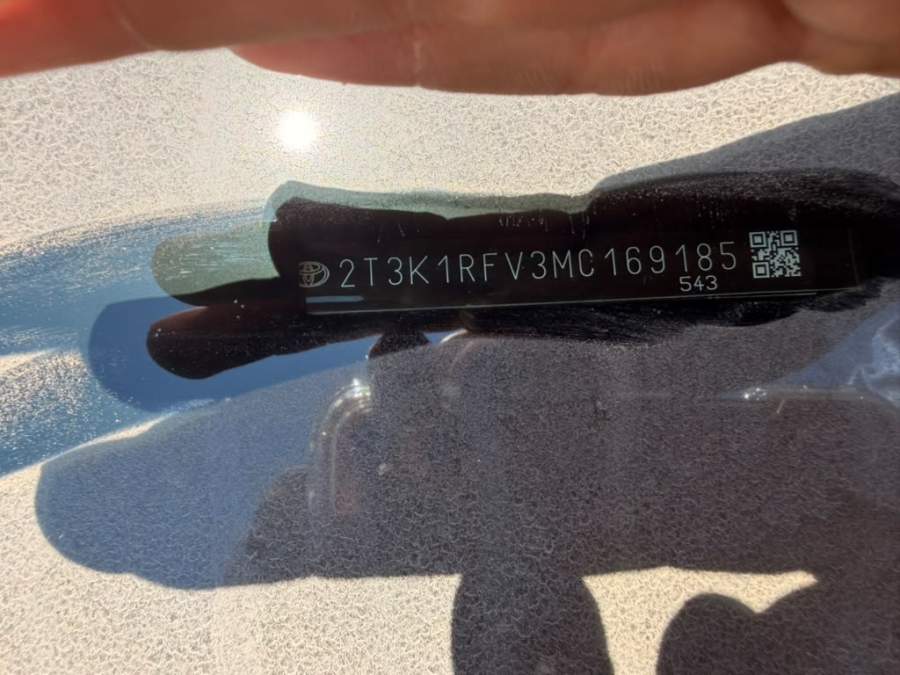 2021 Toyota RAV4 LE