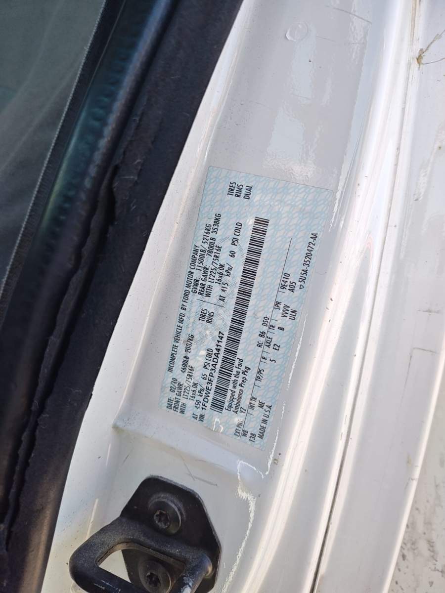 2010 Ford E-350 Super Duty