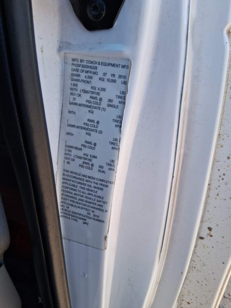 2019 Ford E-350 Super Duty