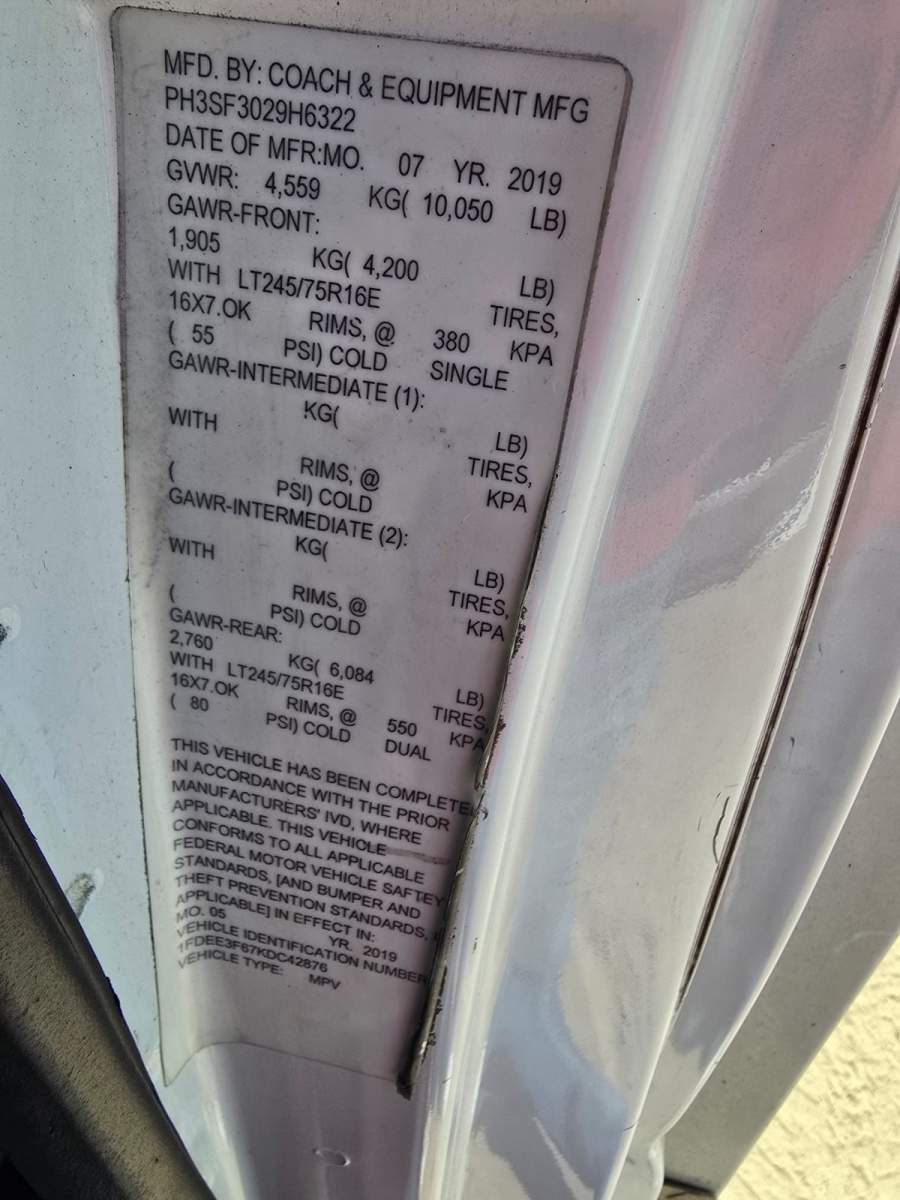 2019 Ford E-350 Super Duty