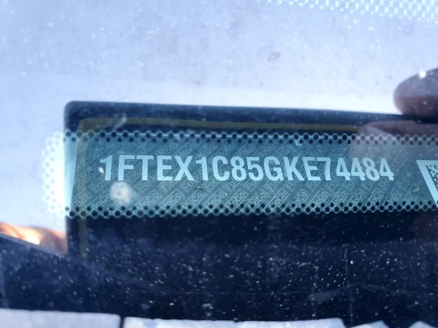 2016 Ford F-150 XL / XLT
