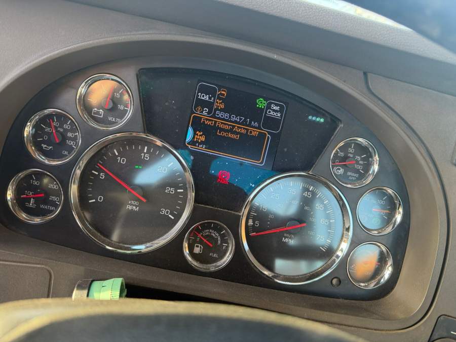 2019 Kenworth T880