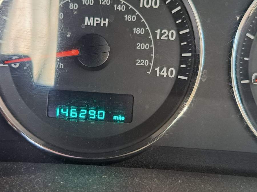 2007 Jeep Commander Sport