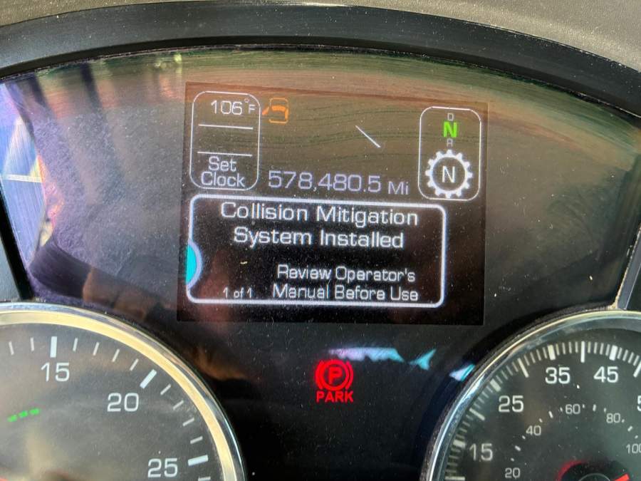 2022 Kenworth T880