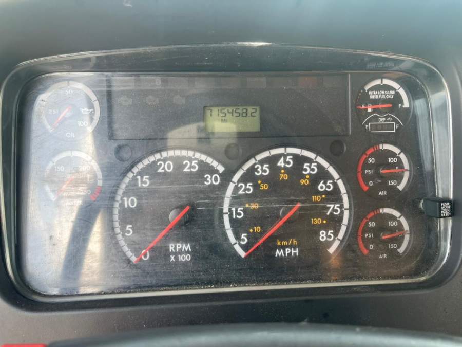 2016 Freightliner M2