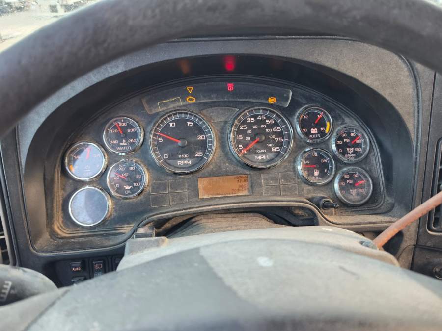 2016 International LF687