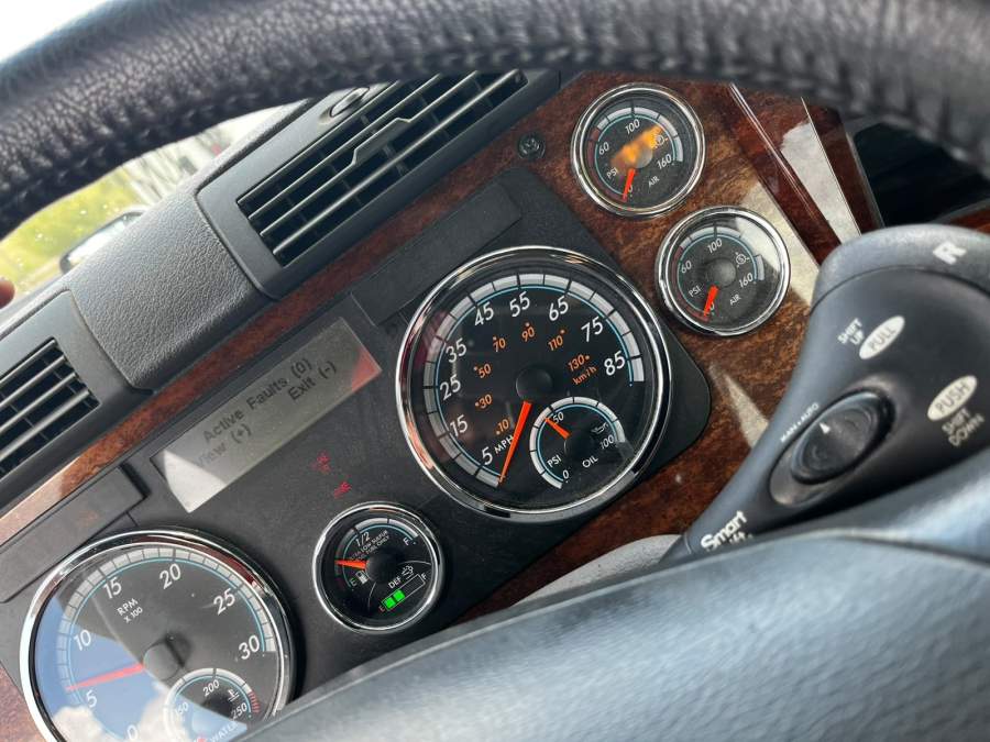 2016 Freightliner CASCADIA