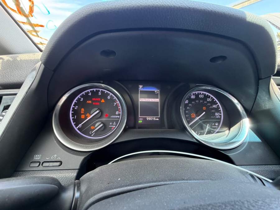 2019 Toyota Camry L / LE / SE / XLE