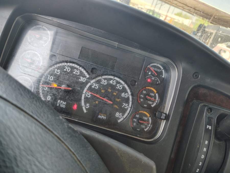 2020 Freightliner M2 106