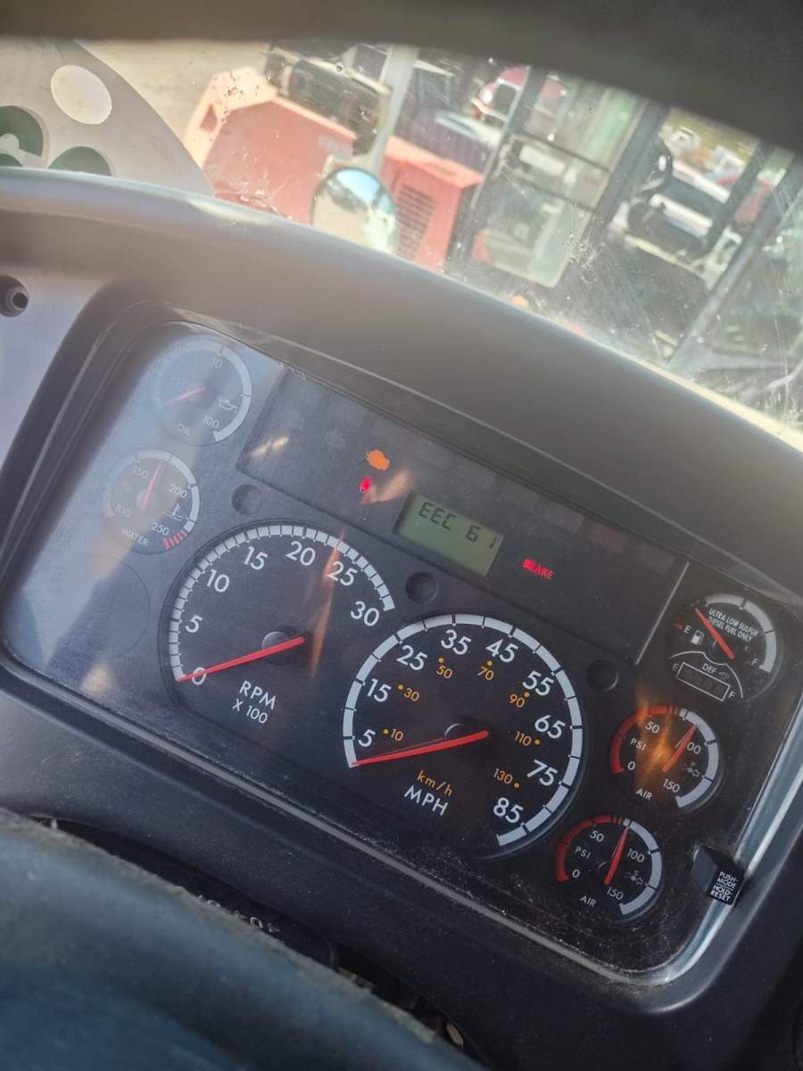2016 Freightliner M2
