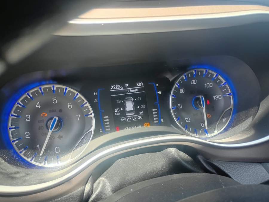 2021 Chrysler Voyager