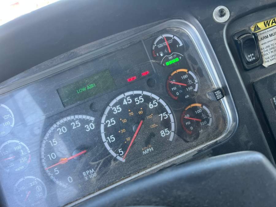 2016 Freightliner M2