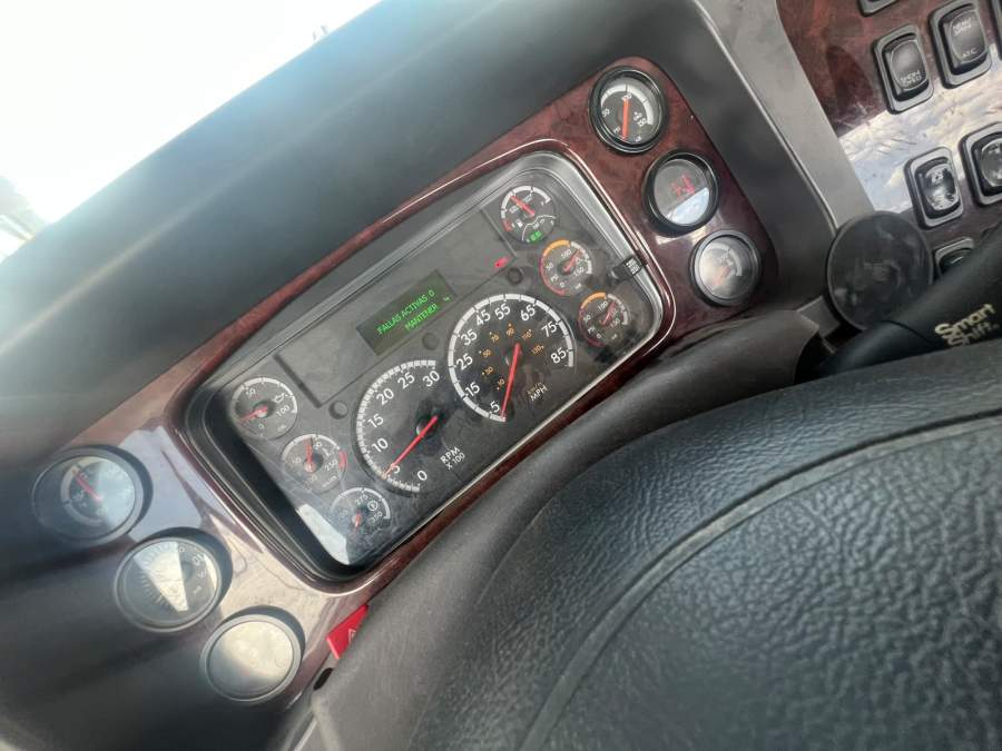 2016 Freightliner 114SD